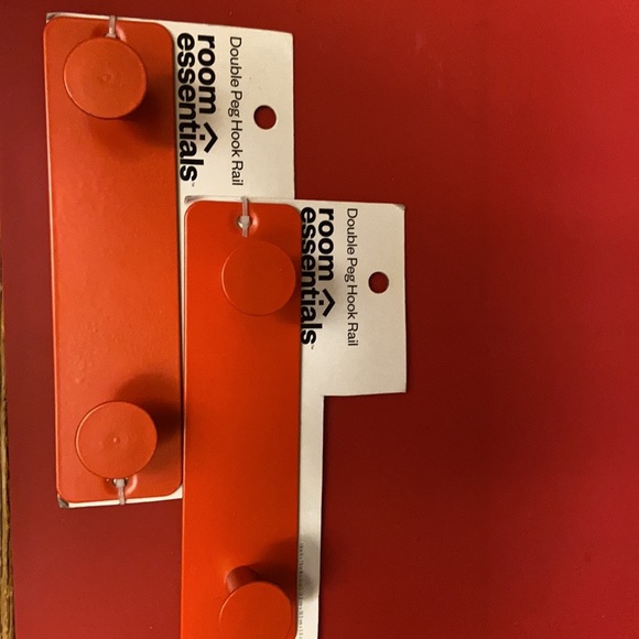 Two for One Price 🍑A peach of a deal! CoatHangers - Picture 4 of 4